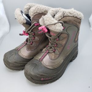 COLUMBIA Bugaboo Omni-Heat Waterproof Woman's size 4  Winter Snow Boots